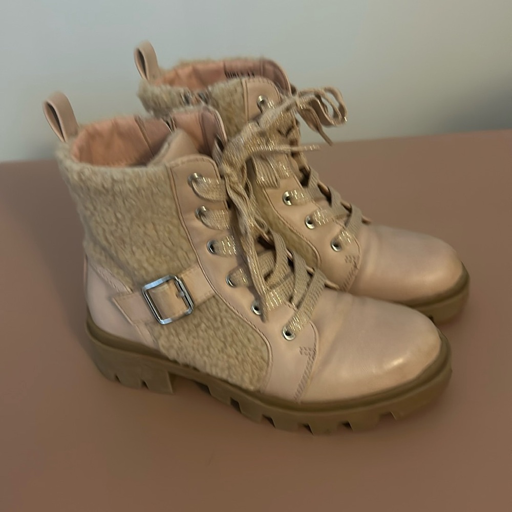 Faux fur blush boots girls size 13